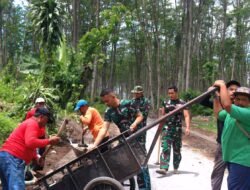Pemuda Dusun Sumber Bahagia Antusias Kebut Pembangunan Jalan Penghubung Antar Dusun