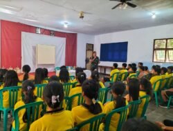 Babinsa Mojowarno Berikan Pembekalan Wawasan Kebangsaan dan Kedisiplinan di SMPK Mojowarno