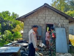 Rumah Warga Roboh Diterjang Hujan Deras, Babinsa Sigap Bantu Evakuasi