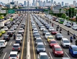 Ratusan Ribu Kendaraan Tinggalkan Jakarta, Total Pemudik Diprediksi Capai 3,5 Juta