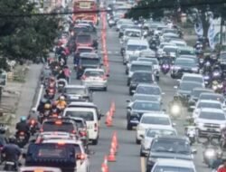 Kendaraan Membludak saat Libur Lebaran, Lalu Lintas di Bandung, Nagreg dan Cianjur Tersendat