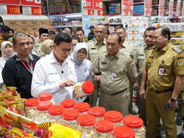 Jelang Lebaran, Pemprov DKI dan BPOM Sidak Pangan di Ciracas