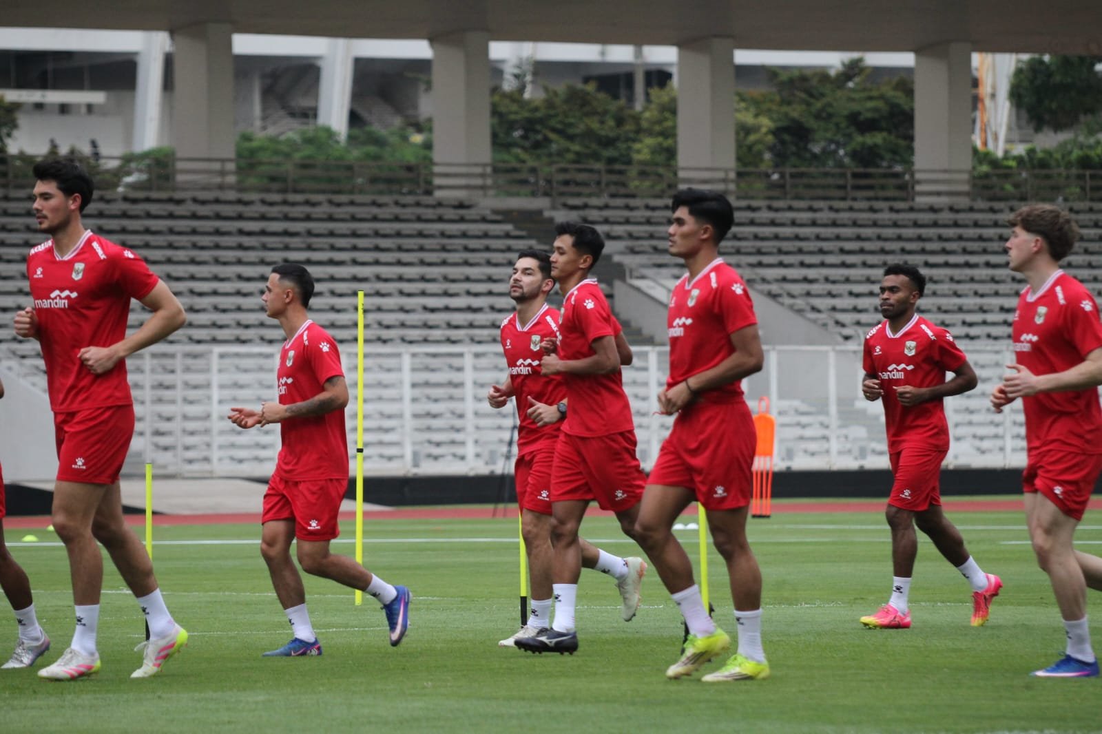 Timnas Indonesia resmi menggelar latihan perdana sebagai bagian dari persiapan menghadapi FIFA Series 2026. (Foto: MAK).