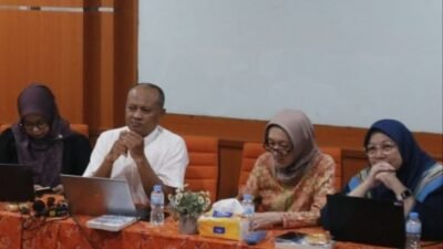FISIP UHAMKA Gelar Bedah Buku Peran Media dan Opini Publik