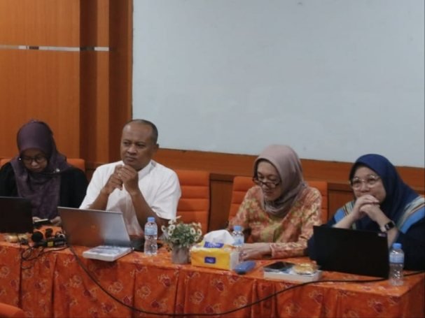 FISIP UHAMKA Gelar Bedah Buku Peran Media dan Opini Publik