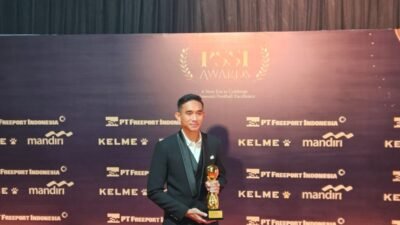 Bek tim nasional Indonesia dan Persija Jakarta, Rizky Ridho, menegaskan bahwa penghargaan gol terbaik yang ia raih dalam ajang PSSI Awards 2026 bukanlah bentuk pelipur lara atas kegagalannya meraih penghargaan FIFA Puskás Award. (Foto: AGF).
