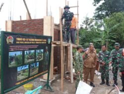 Satgas TMMD Kodim Kediri Perbaiki Rumah Sumiin yang Rapuh