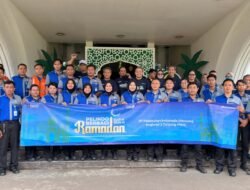 Pelindo Regional 2 Tanjung Priok Bagikan Ribuan Sembako Lewat ke Warga