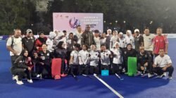 Timnas Hockey Field Putri Indonesia tetap memasang target kemenangan saat menghadapi Singapura dalam laga penentuan juara Pool B Babak Kualifikasi Hockey Putri Asian Games 2026. (foto: FHI).