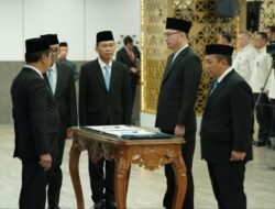 Agus Andrianto Lantik Dirjen Imigrasi Baru dan Staf Ahli, Perkuat Kemenimipas