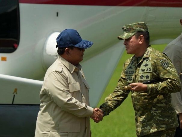 Gubernur Akmil Sambut Presiden Prabowo Subianto Saat Kunker ke Magelang