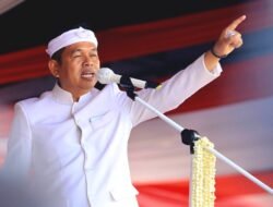 Dedi Mulyadi Usulkan Sanksi Bersihkan Toilet bagi Siswa ‘SMA Viral’ di Purwakarta