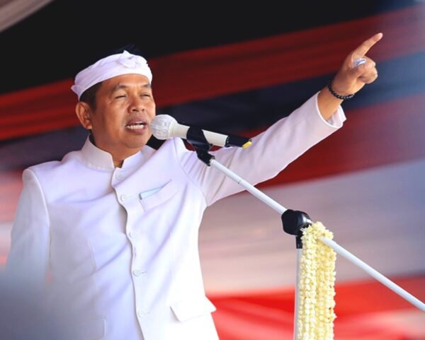 Dedi Mulyadi Usulkan Sanksi Bersihkan Toilet bagi Siswa 'SMA Viral' di Purwakarta