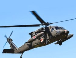 Militer Iran Klaim Tembak Jatuh Helikopter dan Pesawat AS saat Operasi Penyelamatan