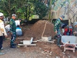 Gotong Royong TNI dan Warga Munjungan Perkuat Jalan Antar Dusun Penopang Ekonomi Desa