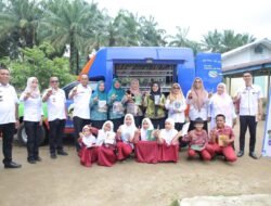 Perkuat Literasi di Pelosok, Bunda Literasi Asahan Tinjau  Layanan Perpustakaan Keliling