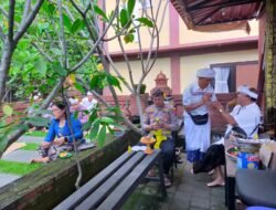 Pura Kertha Bumi Bhayangkara Sidoarjo Gelar Ibadah Bulan Purnama