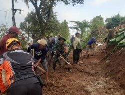 Setelah Tertutup Longsor, Akses Dusun Ngukir Kembali Terbuka Berkat Gotong Royong TNI dan Warga