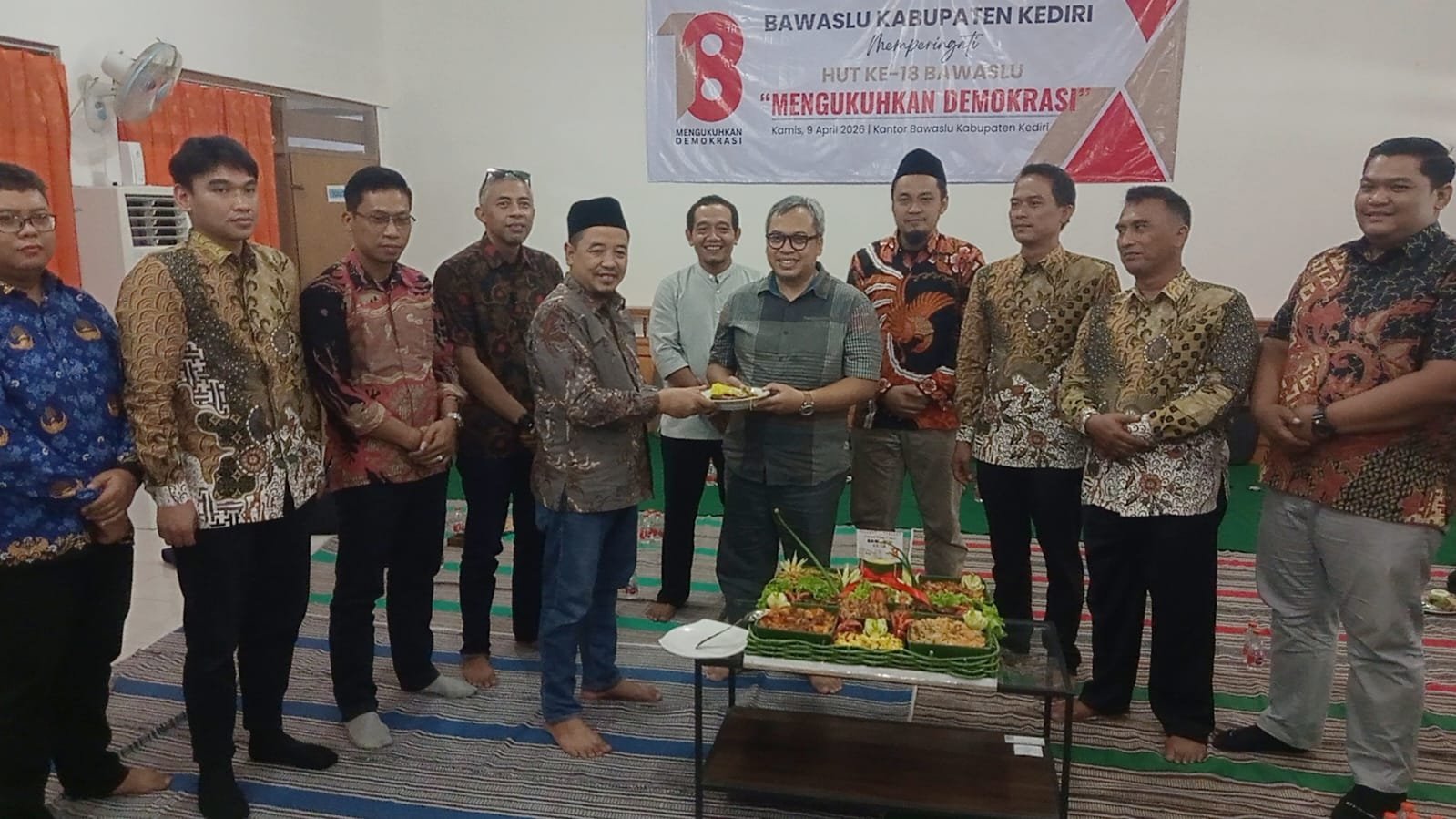 memperingati Hari Lahir (Harlah) ke-18 Bawaslu RI.