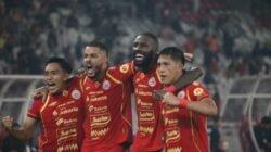 Persija Jakarta berhasil menundukkan Persebaya Surabaya dengan skor telak 3-0 dalam lanjutan pekan ke-27 Super League 2025/2026. (Foto: MAK).