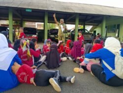 Seru! Anak PAUD di Trenggalek Belajar Profesi dan Disiplin Bareng TNI