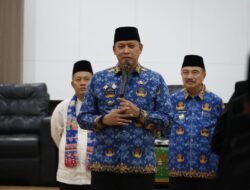 Gowes Santai dari Rumah, Tri Adhianto Bawa Pesan Penting Saat Serahkan SK Kepala Sekolah