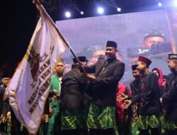 Lebaran Bekasi II Jadi Ajang Silaturahmi, Tri Adhianto Emban Amanah Baru di BKMKB