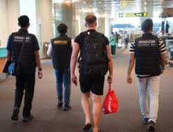 WNA Italia Dideportasi Usai Viral Dorong Polisi di Denpasar