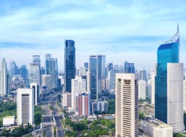 Cuaca Jakarta Variatif, BMKG Prediksi Hujan Ringan pada Sore Hari