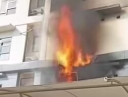 Kebakaran di Polres Metro Jakbar Berhasil Dipadamkan, Penyebab Masih Diselidiki