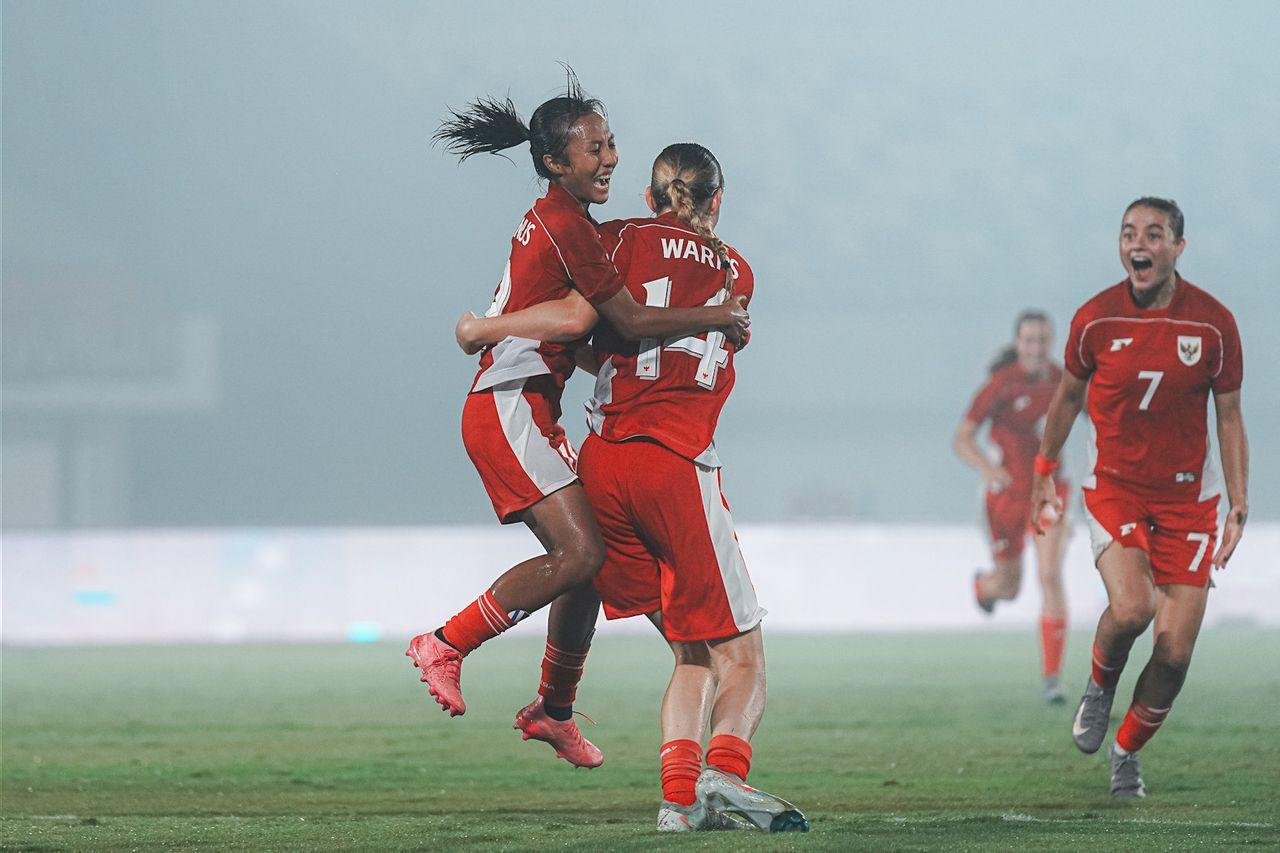 Tim nasional sepak bola putri Indonesia meraih kemenangan meyakinkan atas Kaledonia Baru dengan skor 4-2 pada ajang FIFA Series Women 2026 Thailand. (Foto: ist).