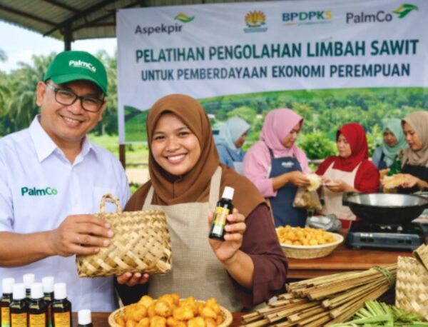 PTPN IV PalmCo Dukung Kemandirian Ekonomi Perempuan Lewat Olahan Limbah Sawit