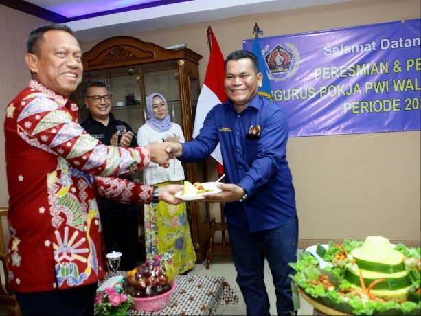 Pengurus Pokja PWI Wali Kota Jakarta Timur 2024-2029 Dikukuhkan, Kantor Diresmikan