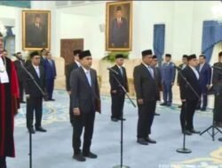 Presiden Prabowo Saksikan Sumpah Hakim Konstitusi dan Ombudsman RI Periode 2026-2031