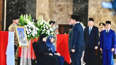 Prabowo Beri Penghormatan Terakhir untuk Tiga Prajurit TNI Gugur di Lebanon