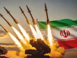 Iran Luncurkan Rudal, Balas Serangan AS dan Israel