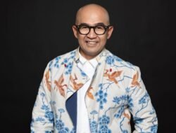 Iwet Ramadhan Buka Suara Terkait Polemik Billboard ‘Aku Harus Mati’