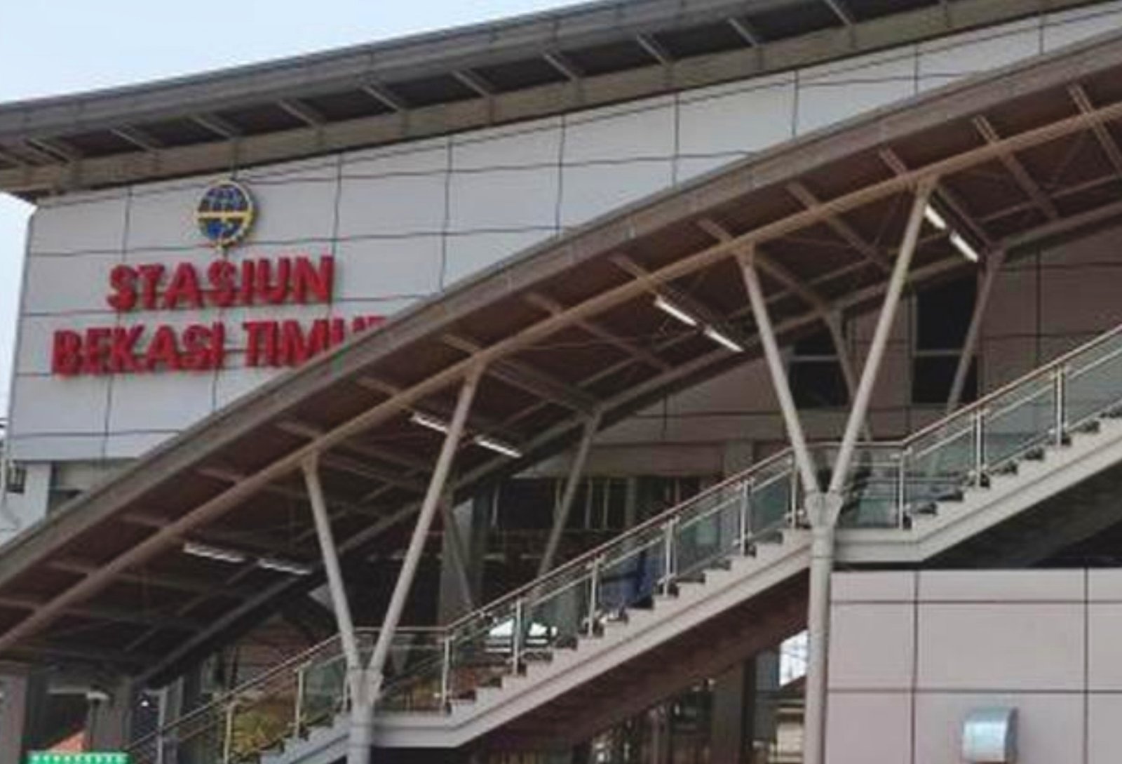 Dasco: Puluhan Luka dan 3 Meninggal dalam Tabrakan Kereta di Bekasi Timur