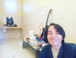 Sosok Taufik dari Bilik Kantin Pesantren Hingga Terima Dua Beasiswa