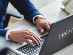 Pemerintah Imbau Perusahaan Terapkan WFH Sepekan Sekali