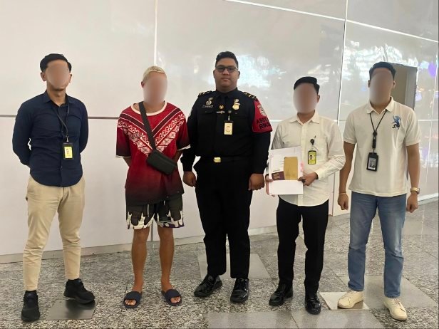 Aksi Nekat Berujung Deportasi, WNA Belgia Dideportasi dari Bali