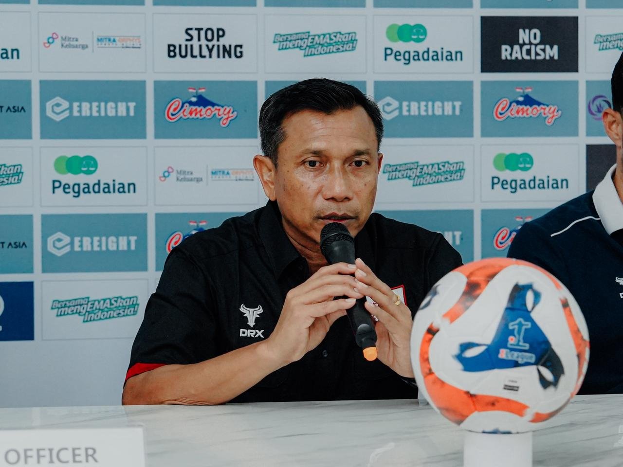 Pelatih Garudayaksa FC, Widodo Cahyono Putro, mengungkapkan rasa syukurnya atas kemenangan yang diraih timnya. (foto: Garudayaksa).