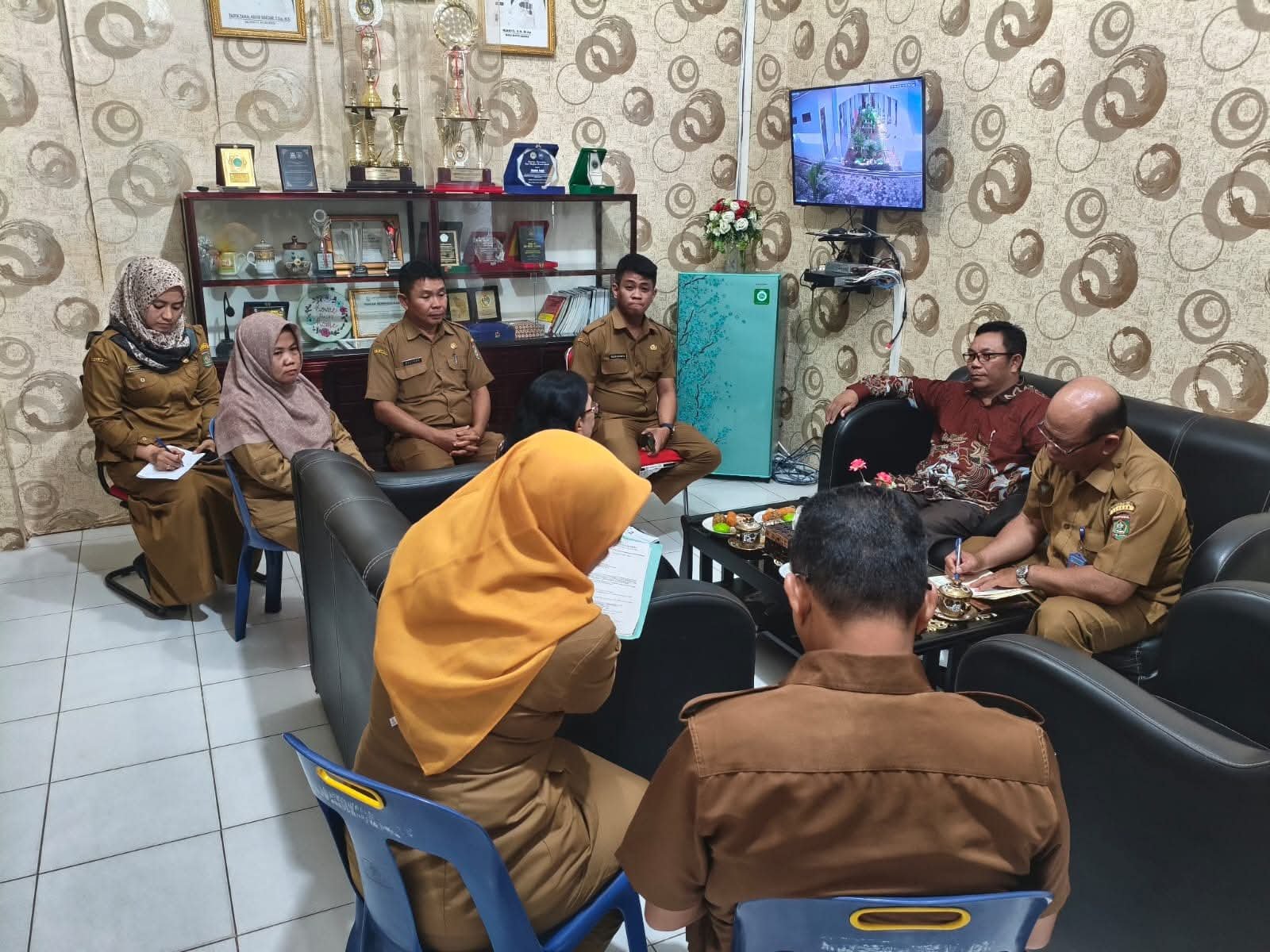 Disdukcapil Kabupaten Asahan menggagas inovasi penerbitan Akta Perkawinan langsung di rumah ibadah guna mempermudah pelayanan administrasi kependudukan bagi masyarakat. (Foto: ist/sp)