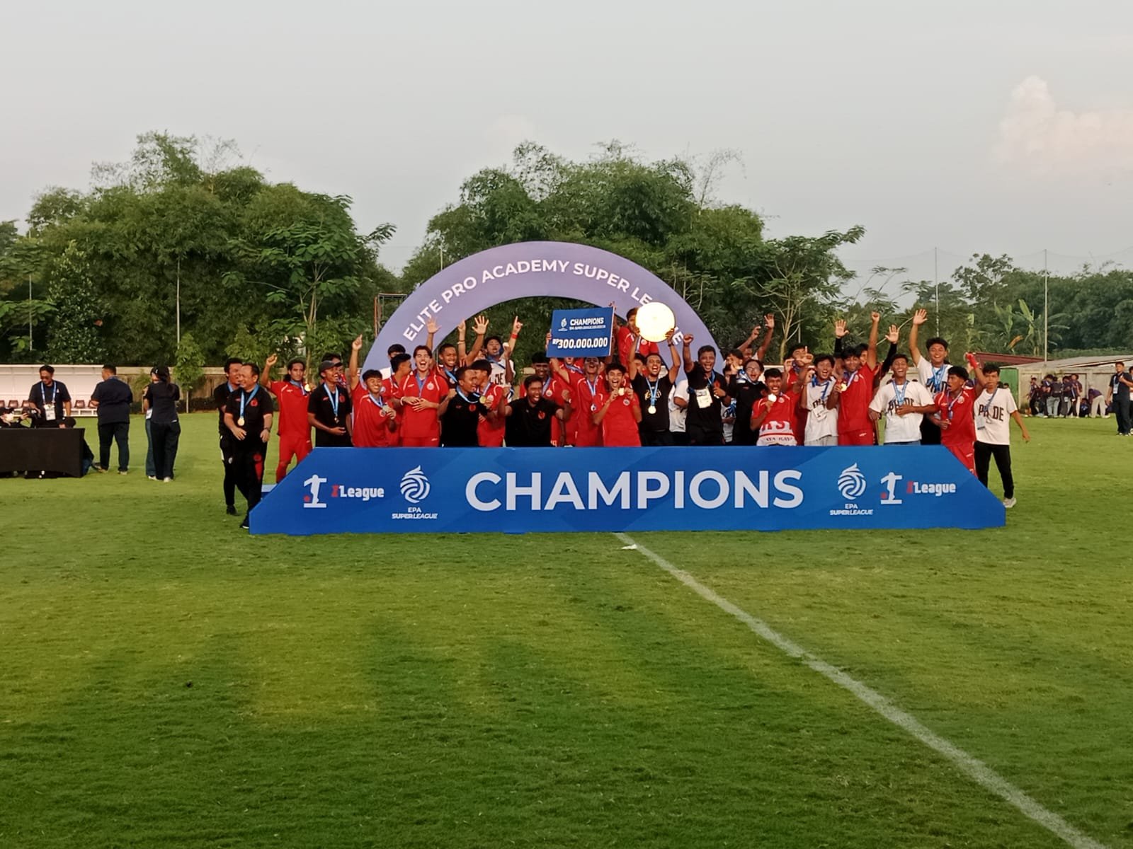 Persija Jakarta U20 sukses mengukir prestasi gemilang dengan menjuarai Elite Pro Academy (EPA) Super League U20 musim 2025/26. (Foto: AGF/SP).