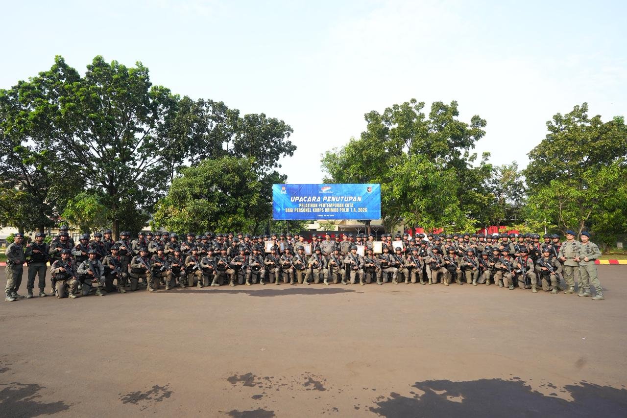 Plt. Komandan Satuan Latihan (Dansatlat) Brimob Korbrimob Polri, Brigjen Pol Deonijiu De Fatima, secara resmi menutup Pelatihan Pertempuran Kota (Purkota) bagi personel Korps Brimob Polri Tahun Anggaran 2026. (Foto: ist).