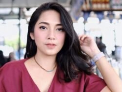 Dinda Kirana Akui Tertantang Jalani Adegan Intens dengan Maxime Bouttier