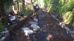 Pemasangan Paving di Dusun Klagin Terus Dikebut, Target Rampung Sebelum Penutupan TMMD Ke-128