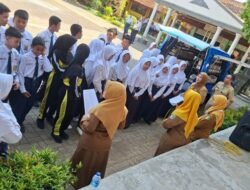 SMPN 4 Pasuruan Sambut Perpustakaan Keliling, Perkuat Literasi dan Katalog Digital PUKIS