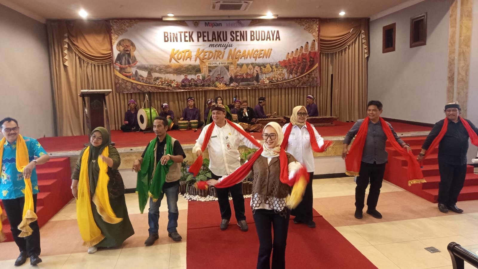 Serangkaian kegiatan Bimtek Pelaku Seni Budaya yang digelar Disbudparpora Kota Kediri. (Foto: Chandra Nurcahyo).