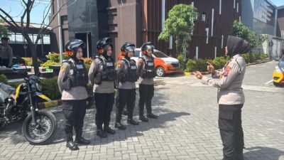 Polwan Polresta Sidoarjo Ajak Warga Jaga Kamtibmas
